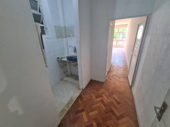 Foto do imóvel Apartamento com 1 Quarto à Venda, 40 m² em Copacabana - Rio de Janeiro
