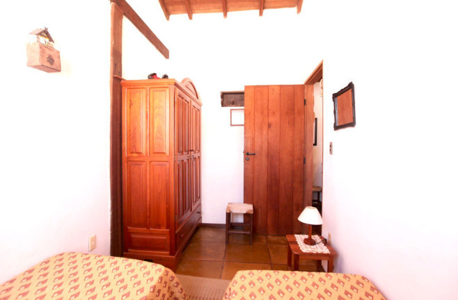 Imagem Casa com 3 Quartos à Venda, em Centro - Pirenópolis Imagem Casa com 3 Quartos à Venda, em Centro - Pirenópolis