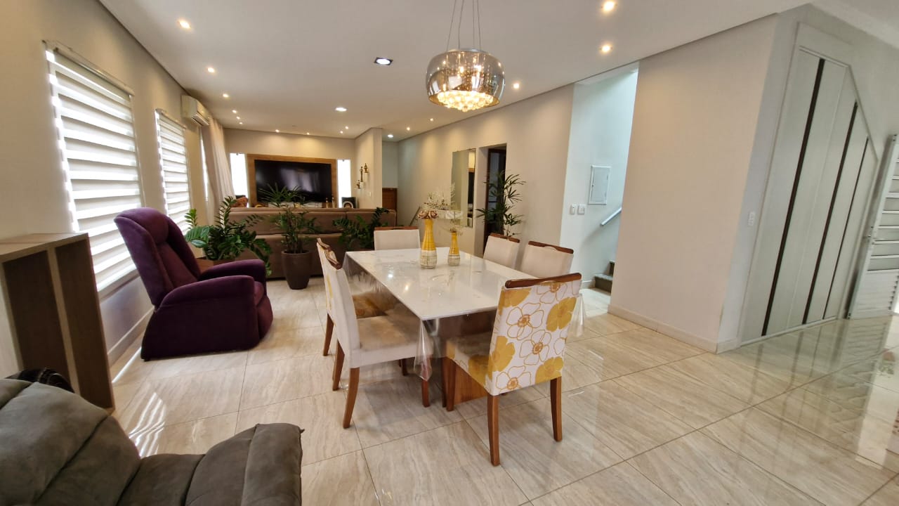 Imagem Casa de Condomínio com 4 Quartos à Venda, 500 m²em Piracangaguá - Taubaté Imagem Casa de Condomínio com 4 Quartos à Venda, 500 m²em Piracangaguá - Taubaté
