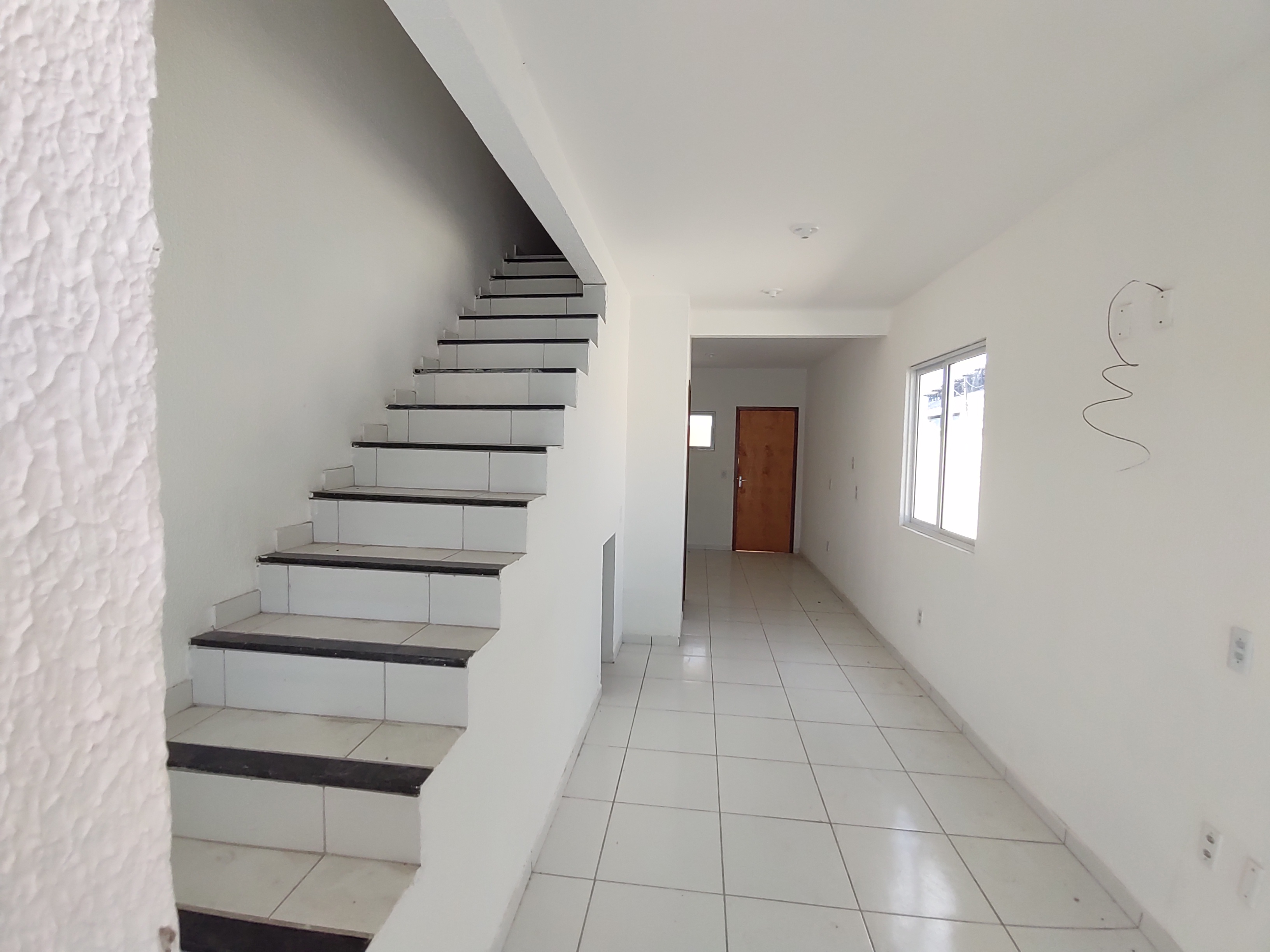 Imagem Casa com 2 Quartos à Venda, 75 m²em Pajuçara - Maracanaú Imagem Casa com 2 Quartos à Venda, 75 m²em Pajuçara - Maracanaú