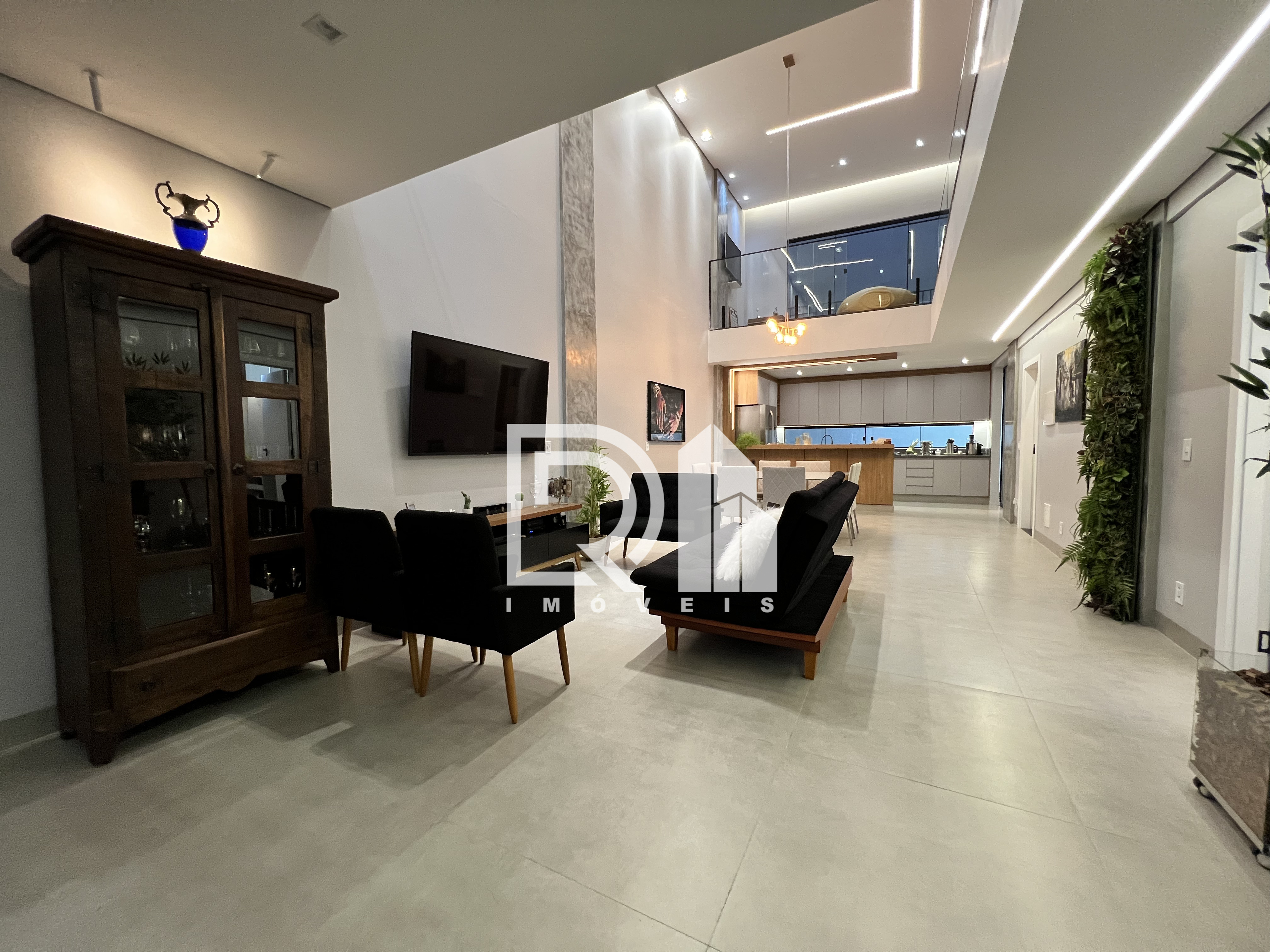 Imagem Casa com 4 Quartos à Venda, 285 m² em Guará II - Brasília Imagem Casa com 4 Quartos à Venda, 285 m² em Guará II - Brasília