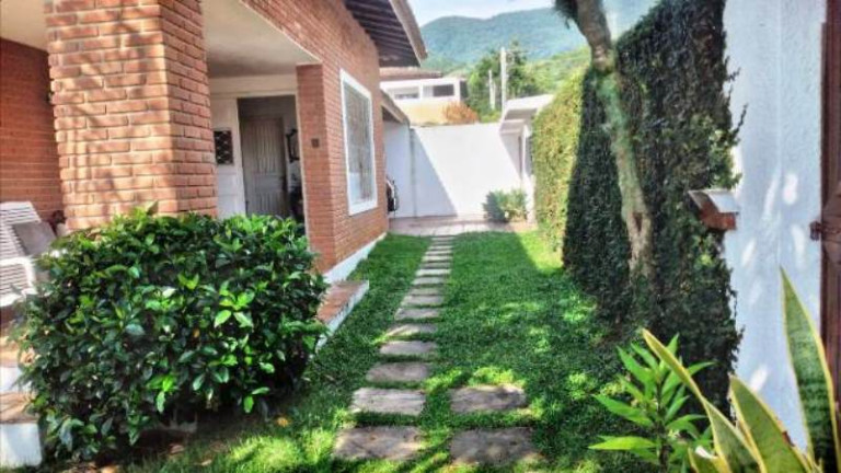 Imagem Casa com 10 Quartos à Venda, 511 m² em Pontal da Cruz - São Sebastião