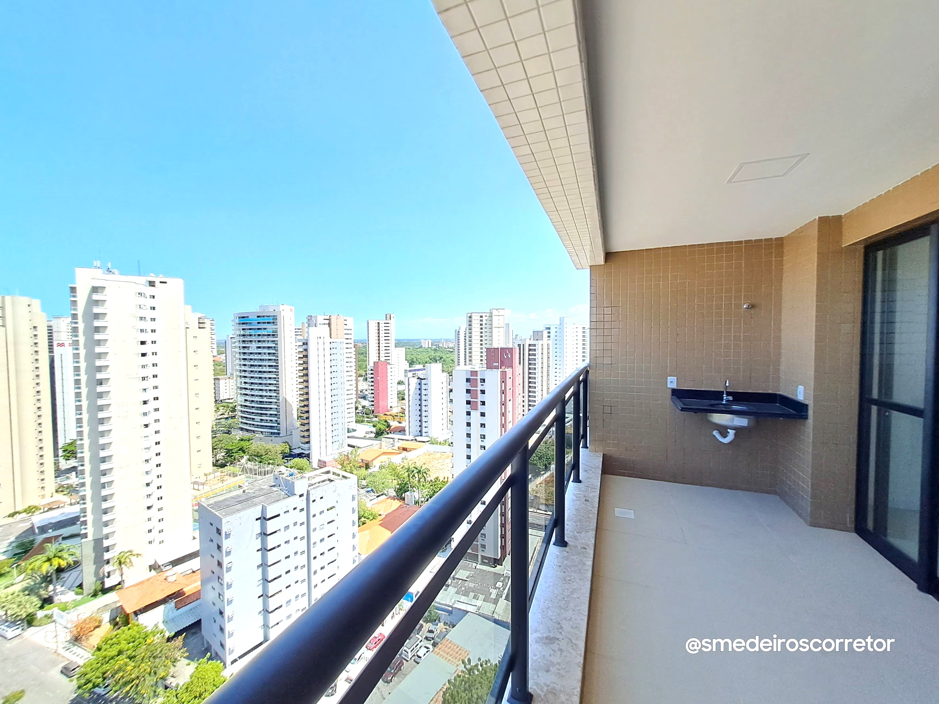 Imagem Apartamento com 3 Quartos à Venda, 107 m²em Cocó - Fortaleza