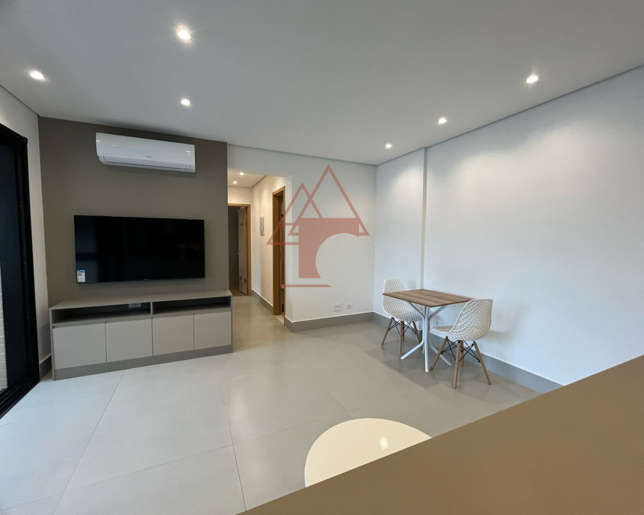 Imagem Apartamento com 2 Quartos à Venda, 75 m² em José Menino - Santos
