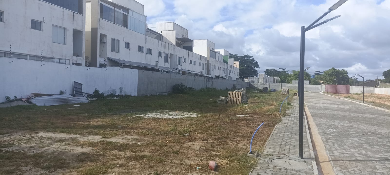 Imagem Terreno à Venda, 155 m²em Buraquinho - Lauro de Freitas