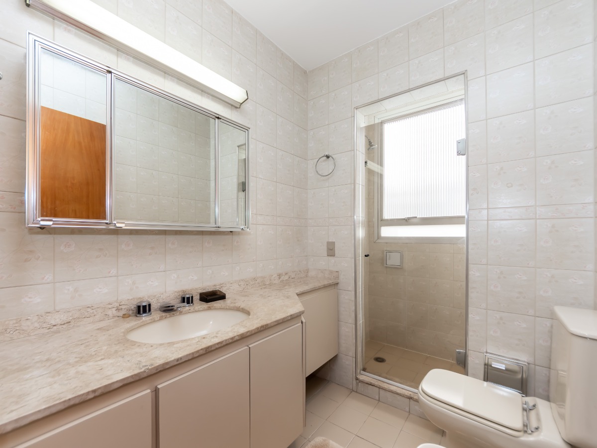 Imagem Apartamento com 4 Quartos à Venda, 244 m² em Vila Uberabinha - São Paulo