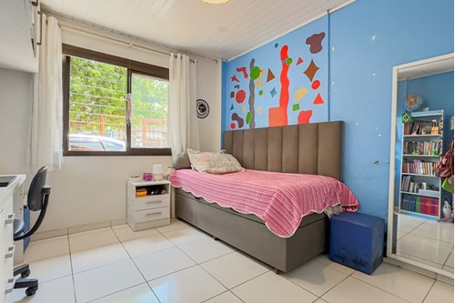 Imagem Casa com 2 Quartos à Venda, 200 m² em Santa Maria Goretti - Porto Alegre