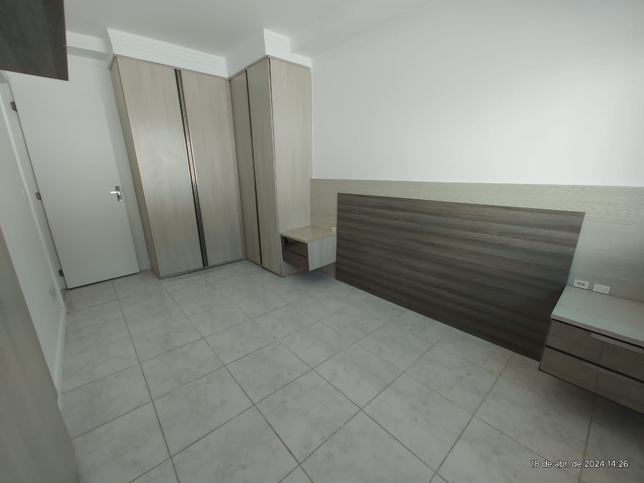 Imagem Apartamento com 2 Quartos para Alugar, 55 m²em Nova Esperança - Balneário Camboriú Imagem Apartamento com 2 Quartos para Alugar, 55 m²em Nova Esperança - Balneário Camboriú
