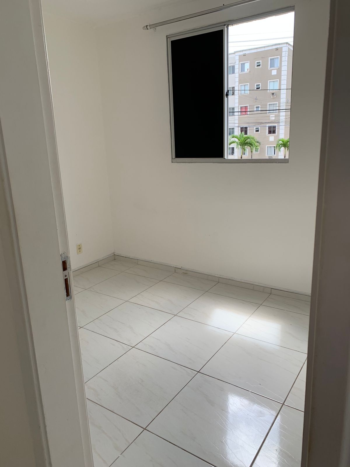 Imagem Apartamento com 2 Quartos para Alugar, em Caixa d'água - Lauro de Freitas Imagem Apartamento com 2 Quartos para Alugar, em Caixa d'água - Lauro de Freitas