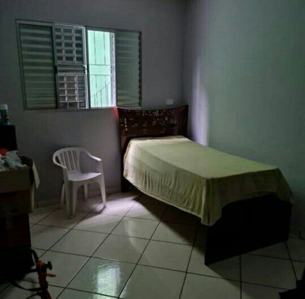 Imagem Sobrado com 5 Quartos à Venda,  em Jardim Roberto - Osasco