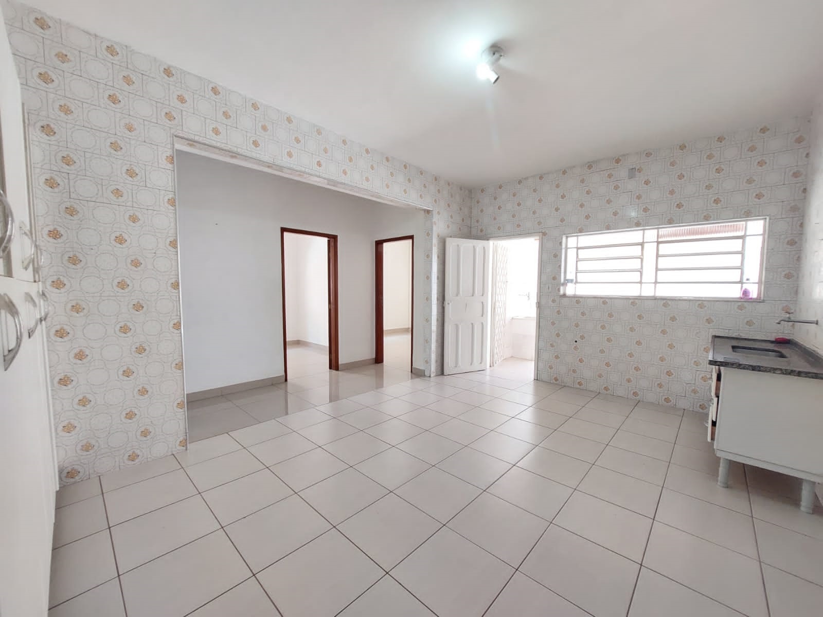 Imagem Casa com 3 Quartos à Venda, 100 m²em Jardim Santa Clara - Taubaté Imagem Casa com 3 Quartos à Venda, 100 m²em Jardim Santa Clara - Taubaté