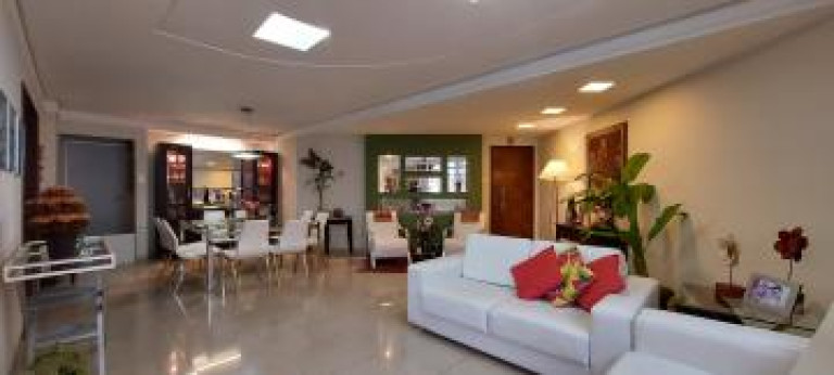 Imagem Apartamento com 4 Quartos à Venda, 170 m² em Espinheiro - Recife