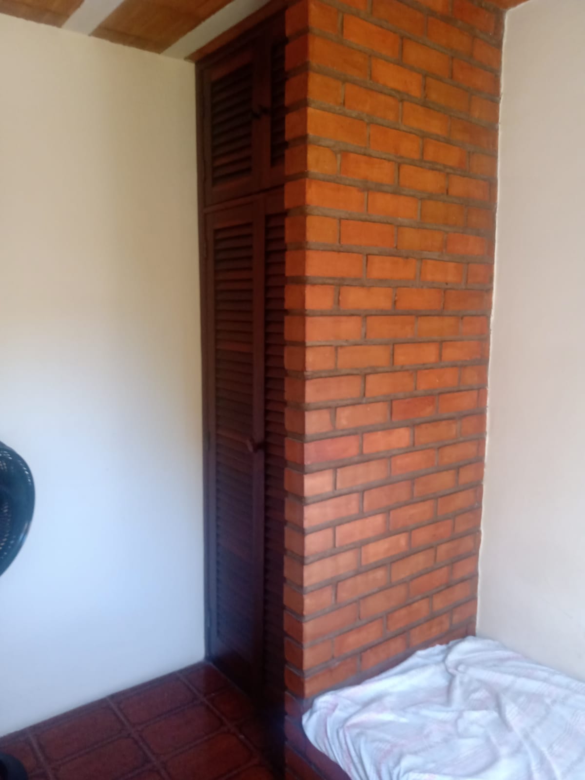 Imagem Casa com 5 Quartos para Alugar, 180 m² em Braga - Cabo Frio Imagem Casa com 5 Quartos para Alugar, 180 m² em Braga - Cabo Frio
