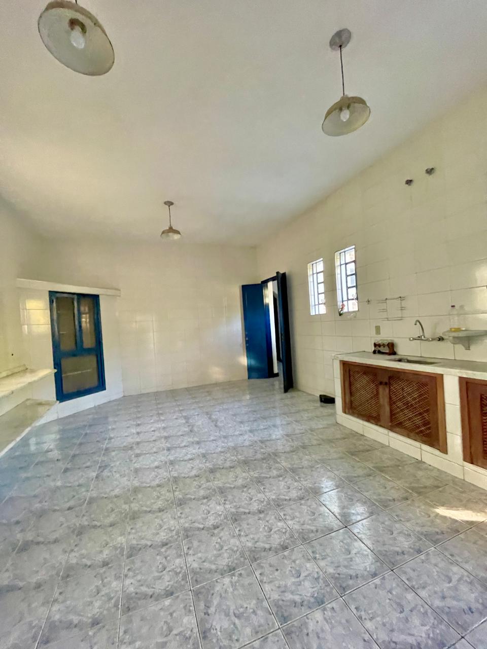 Imagem Chácara com 4 Quartos à Venda ou Locação, 200 m²em Barranco - Taubaté Imagem Chácara com 4 Quartos à Venda ou Locação, 200 m²em Barranco - Taubaté