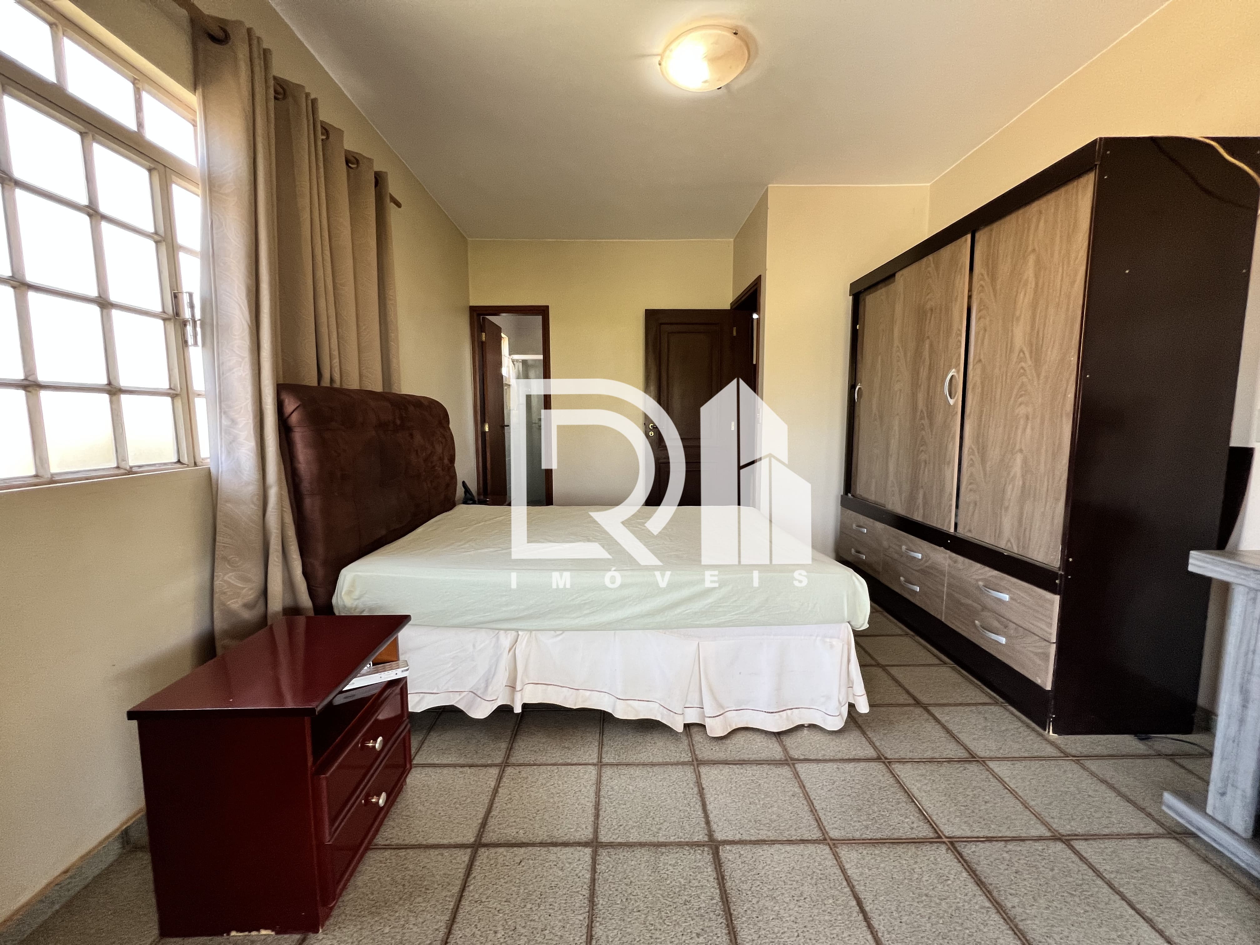 Imagem Casa com 5 Quartos à Venda, 604 m² em Setor Habitacional Jardim Botânico - Brasília