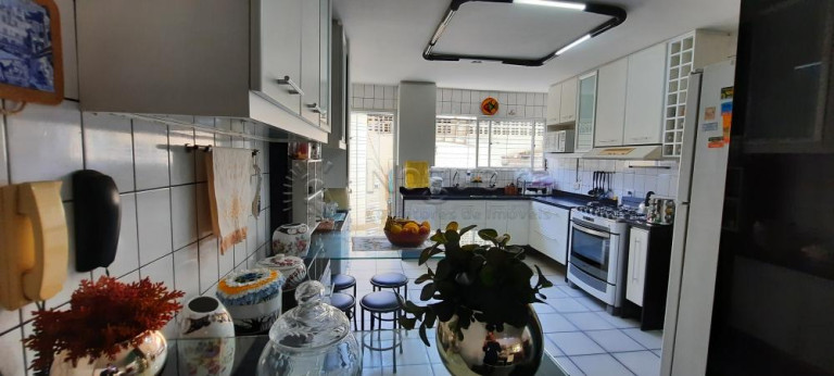 Imagem Casa com 4 Quartos à Venda, 420 m² em Madalena - Recife