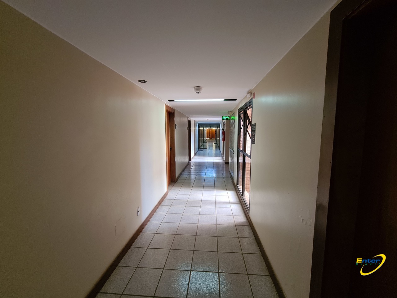 Imagem Sala Comercial à Venda, 34 m²em Asa Sul - Brasília Imagem Sala Comercial à Venda, 34 m²em Asa Sul - Brasília