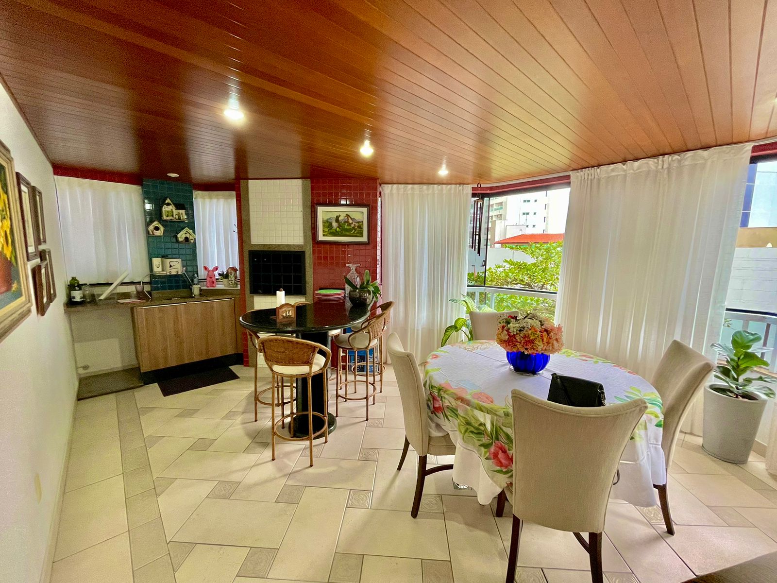 Imagem Apartamento com 3 Quartos à Venda, 120 m²em Centro - Balneário Camboriú