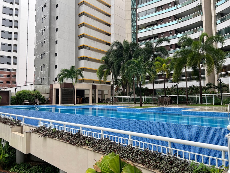 Imagem Cobertura com 4 Quartos à Venda, 518 m² em Meireles - Fortaleza