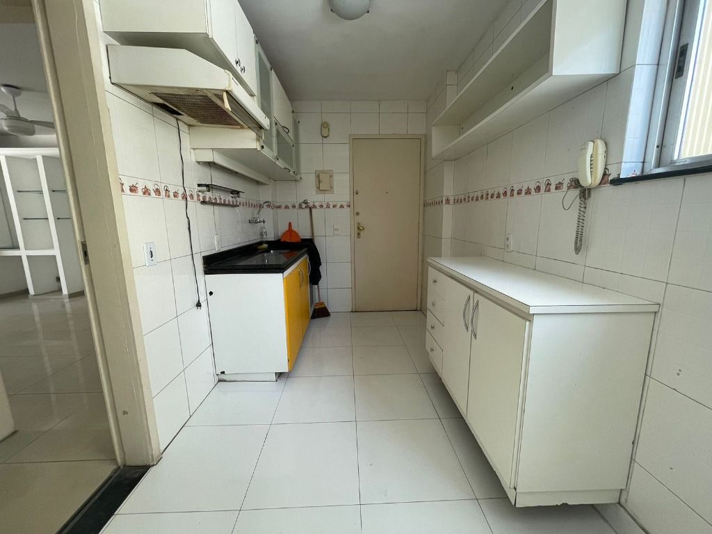 Imagem Apartamento com 2 Quartos à Venda, 142 m²em Icaraí - Niterói Imagem Apartamento com 2 Quartos à Venda, 142 m²em Icaraí - Niterói