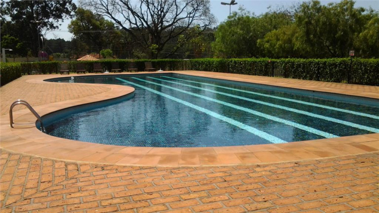 Imagem Terreno à Venda, 590 m²em Medeiros - Jundiaí
