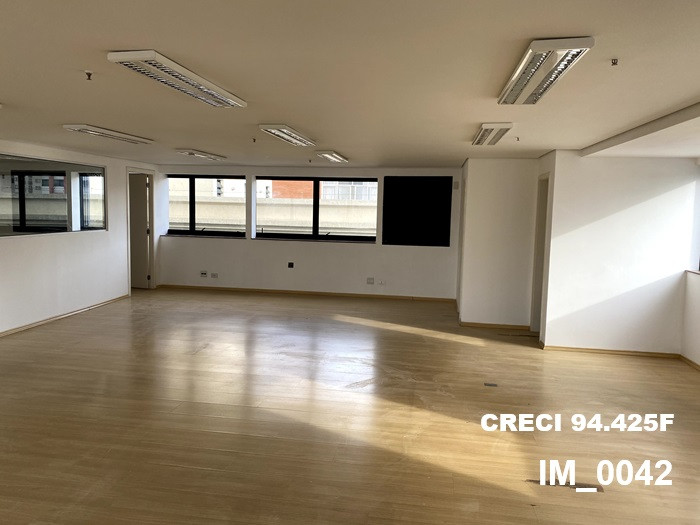 Sala Comercial à Venda ou Locação, 122 m² em Santa Cecília - São Paulo