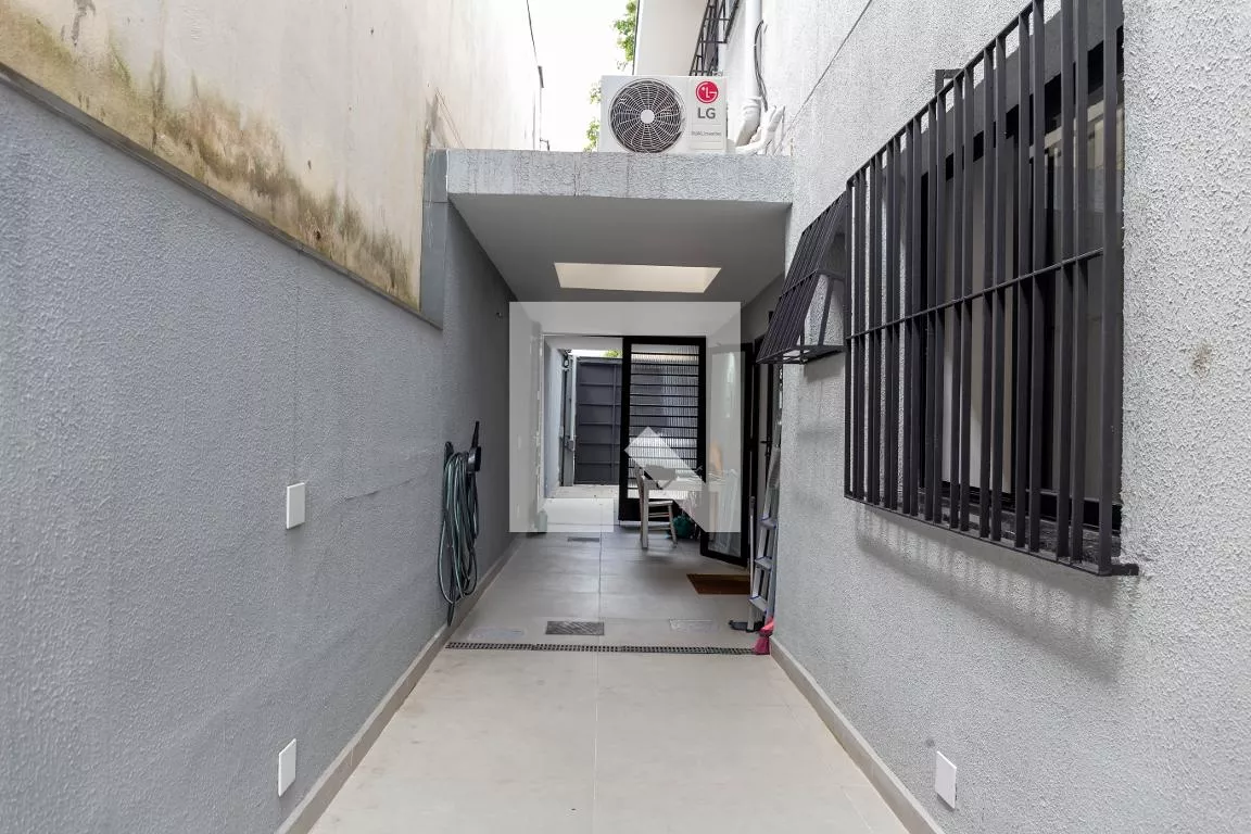 Imagem Casa com 4 Quartos à Venda, 257 m²em Vila Gumercindo - São Paulo Imagem Casa com 4 Quartos à Venda, 257 m²em Vila Gumercindo - São Paulo