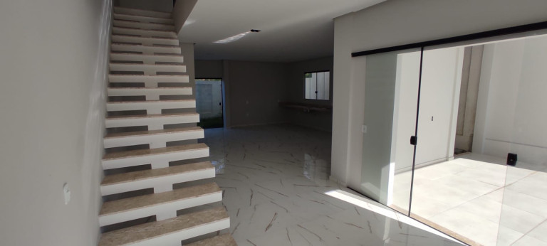 Imagem Sobrado com 3 Quartos à Venda, 132 m²em Parque 10 de Novembro - Manaus Imagem Sobrado com 3 Quartos à Venda, 132 m²em Parque 10 de Novembro - Manaus