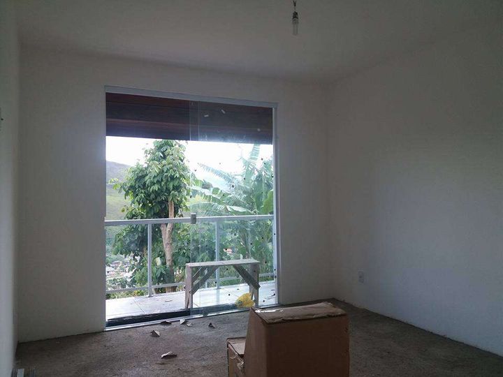 Imagem Casa com 3 Quartos à Venda, 350 m² em Várzea - Teresópolis