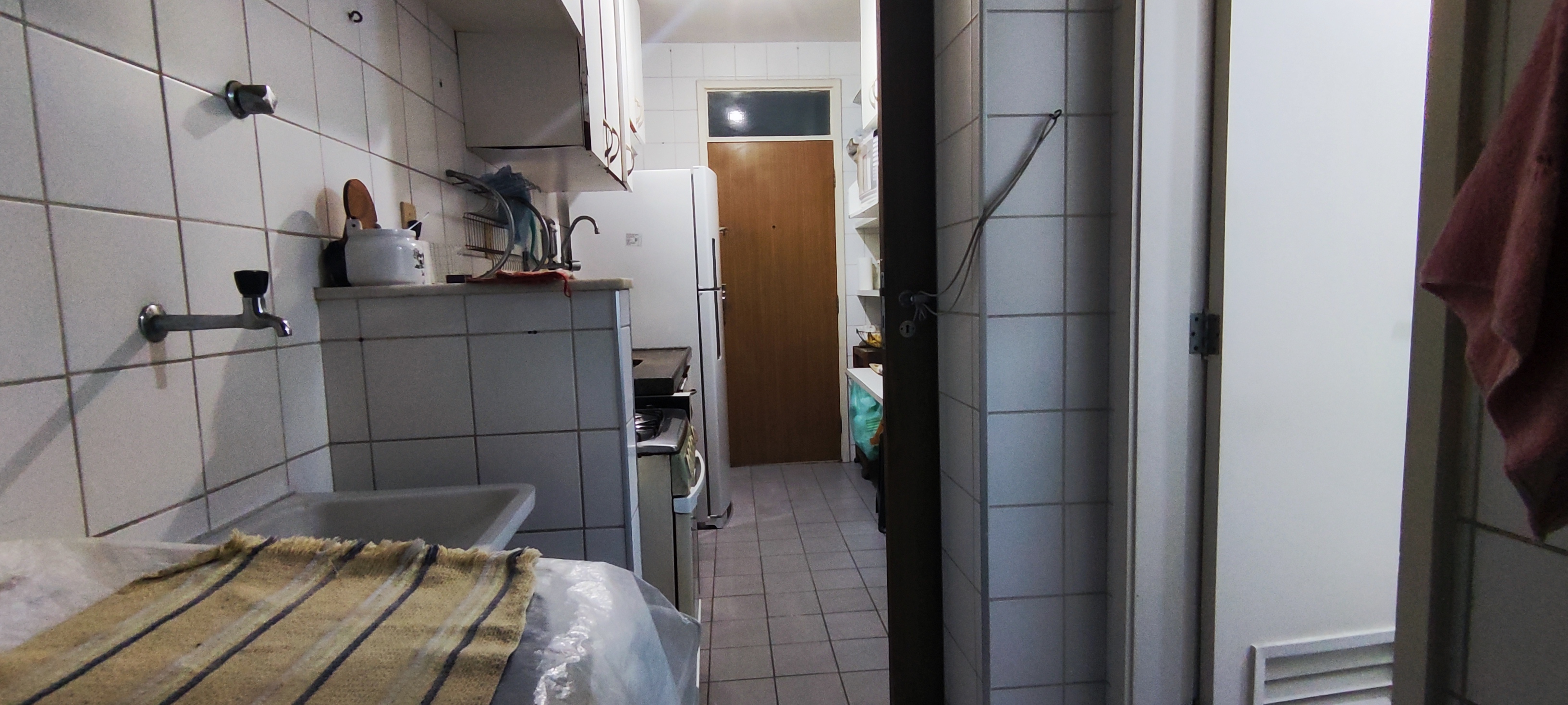 Imagem Apartamento com 2 Quartos à Venda, 70 m² em Candeal - Salvador
