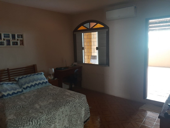Imagem Casa com 4 Quartos à Venda, 224 m² em São Cristóvão - Salvador Imagem Casa com 4 Quartos à Venda, 224 m² em São Cristóvão - Salvador
