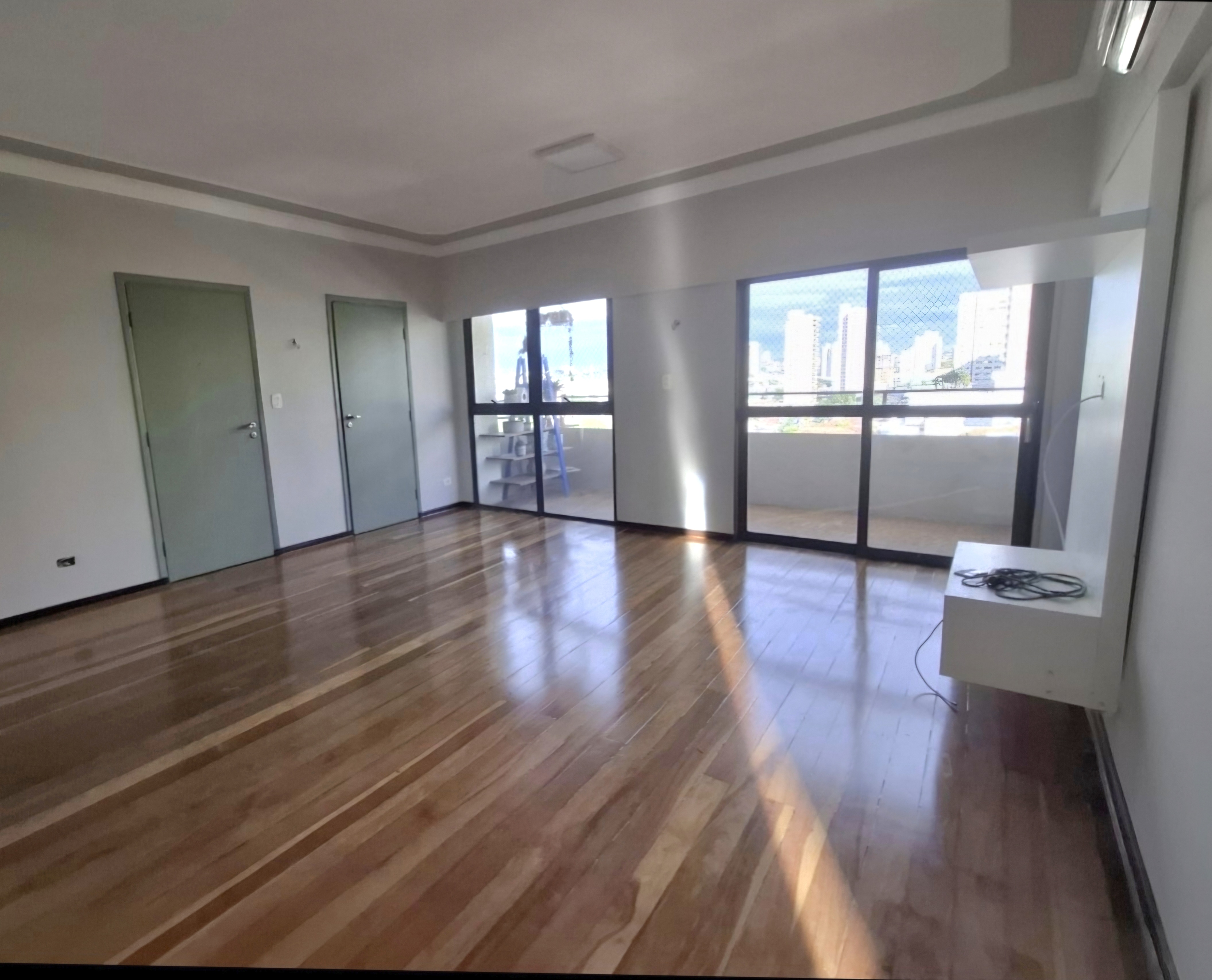 Imagem Apartamento com 2 Quartos à Venda, 114 m² em Jardim dos Estados - Campo Grande