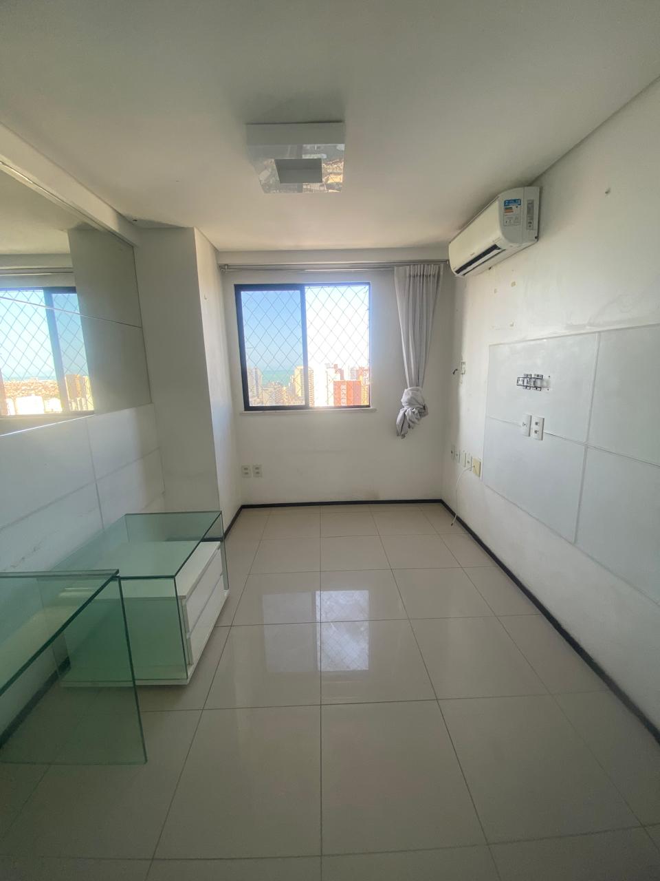 Imagem Apartamento com 2 Quartos à Venda, 103 m²em Meireles - Fortaleza