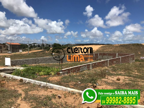 Terreno à Venda,  em Planalto - Natal