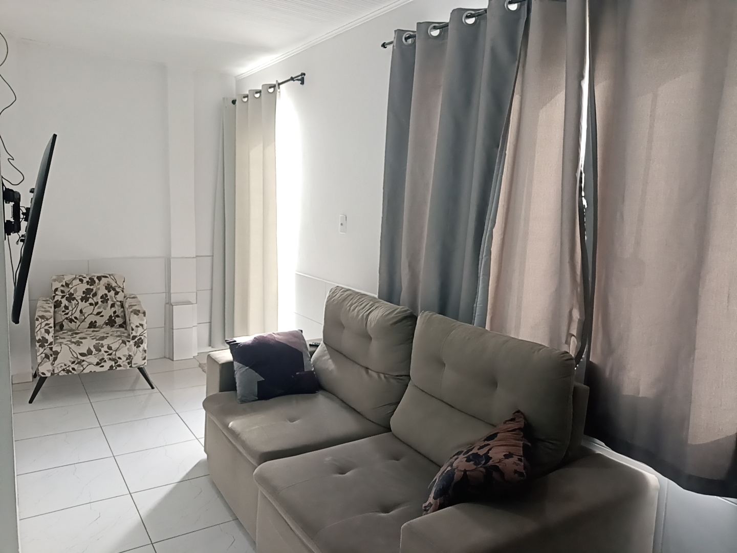 Imagem Casa com 4 Quartos à Venda, 200 m²em Praia de Fora - Palhoça Imagem Casa com 4 Quartos à Venda, 200 m²em Praia de Fora - Palhoça