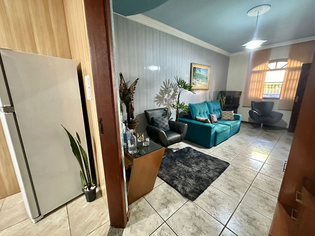 Imagem Casa com 2 Quartos à Venda, 74 m² em Planalto - Belo Horizonte Imagem Casa com 2 Quartos à Venda, 74 m² em Planalto - Belo Horizonte
