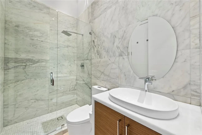 Imagem Casa com 5 Quartos à Venda, 387 m²em Alphaville Residencial Um - Barueri Imagem Casa com 5 Quartos à Venda, 387 m²em Alphaville Residencial Um - Barueri