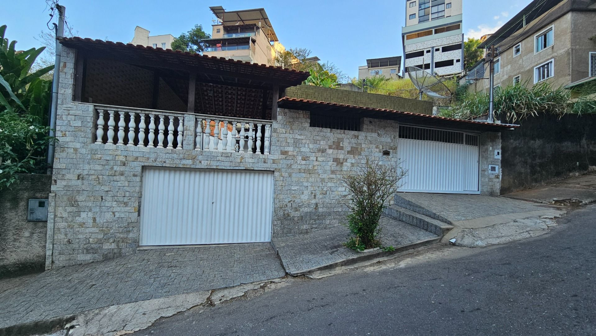 Imagem Casa com 2 Quartos à Venda, 95 m² em Santa Luzia - Juiz de Fora Imagem Casa com 2 Quartos à Venda, 95 m² em Santa Luzia - Juiz de Fora