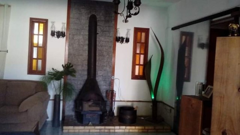 Imagem Casa de Condomínio com 4 Quartos à Venda, 200 m² em Vargem Grande - Teresópolis Imagem Casa de Condomínio com 4 Quartos à Venda, 200 m² em Vargem Grande - Teresópolis