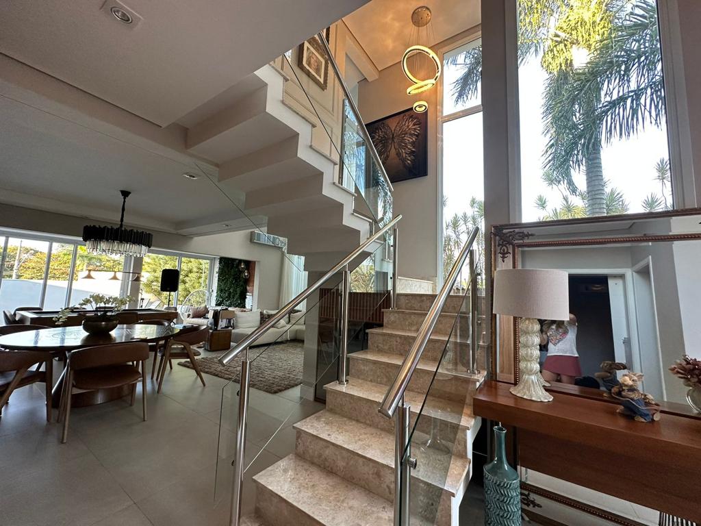Imagem Casa de Condomínio com 4 Quartos à Venda, 300 m²em Condomínio Reserva da Serra - Jundiaí Imagem Casa de Condomínio com 4 Quartos à Venda, 300 m²em Condomínio Reserva da Serra - Jundiaí