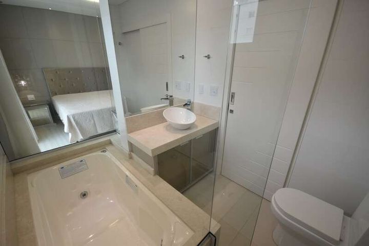 Imagem Apartamento com 4 Quartos à Venda, 163 m²em Meia Praia - Itapema