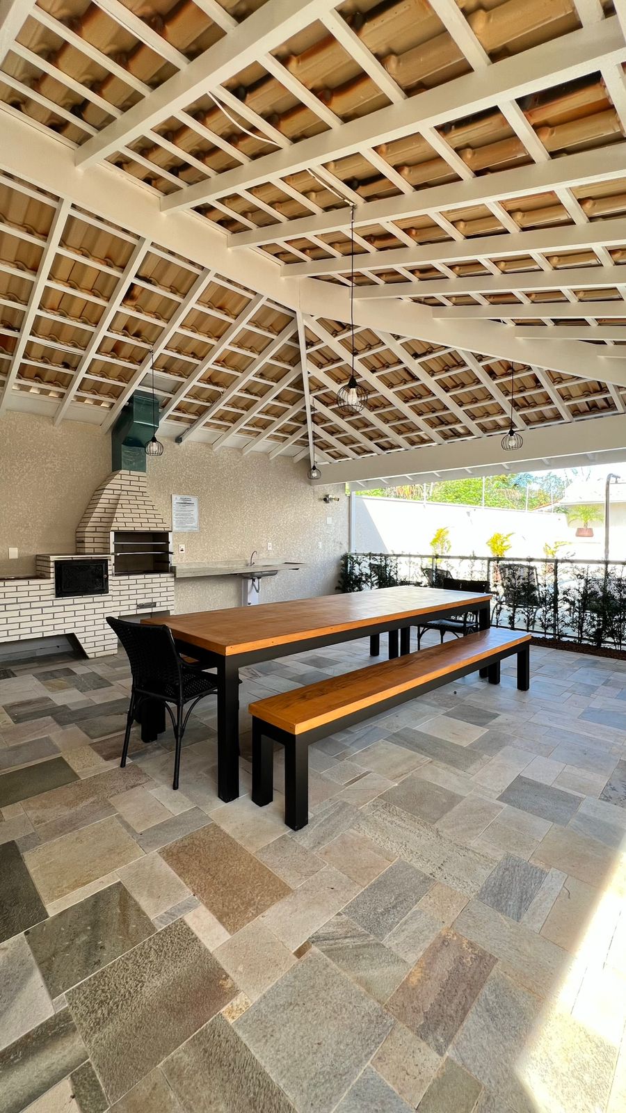 Imagem Casa de Condomínio com 2 Quartos para Alugar, 81 m²em São Lourenço - Bertioga Imagem Casa de Condomínio com 2 Quartos para Alugar, 81 m²em São Lourenço - Bertioga