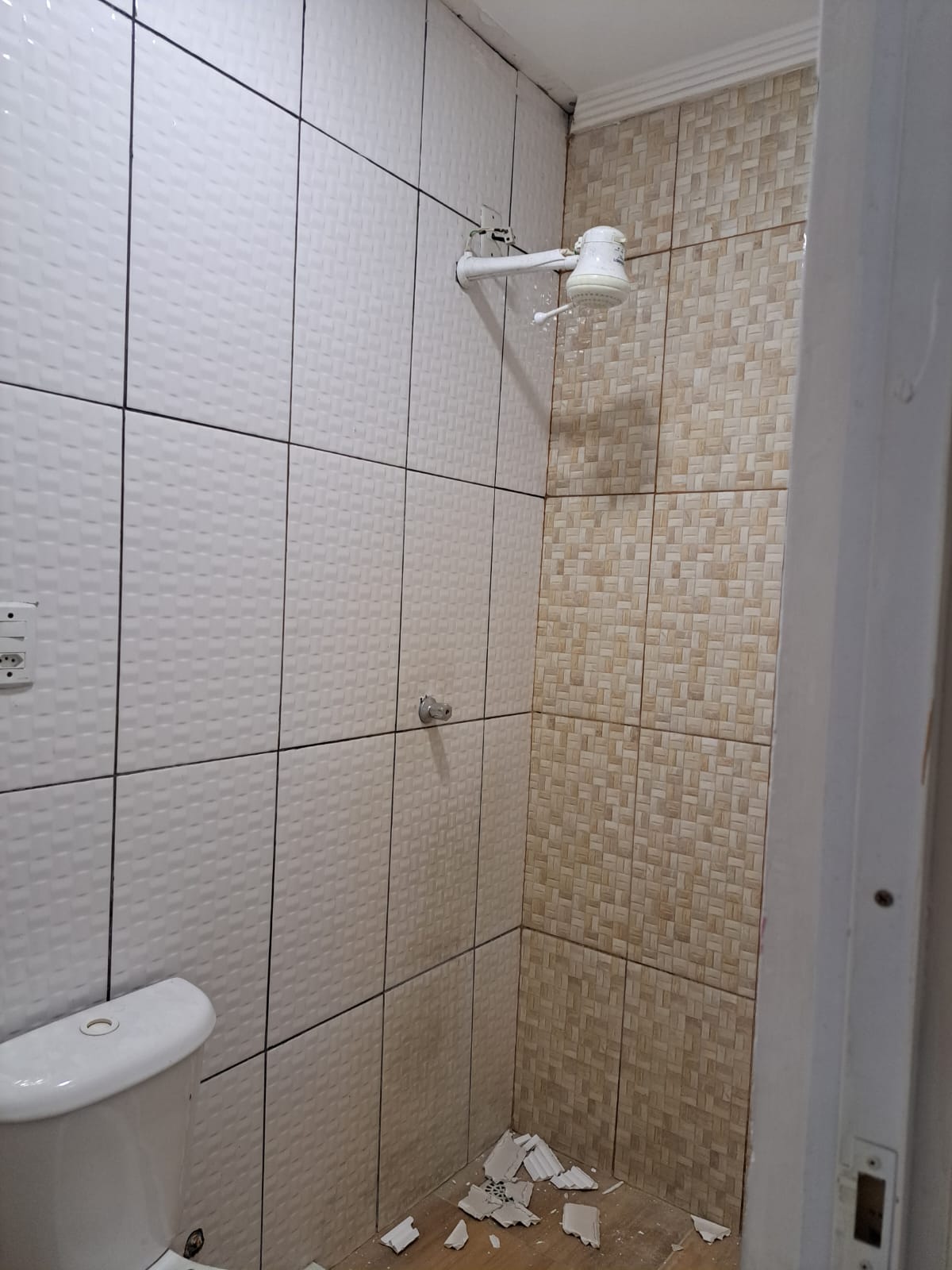 Imagem Kitnet com 1 Quarto à Venda, 36 m²em Campo Grande - Rio de Janeiro Imagem Kitnet com 1 Quarto à Venda, 36 m²em Campo Grande - Rio de Janeiro