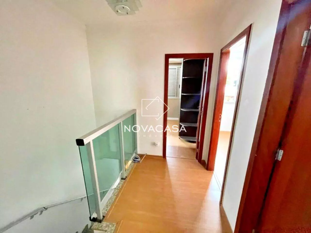 Imagem Casa com 3 Quartos à Venda, 85 m² em Heliópolis - Belo Horizonte Imagem Casa com 3 Quartos à Venda, 85 m² em Heliópolis - Belo Horizonte