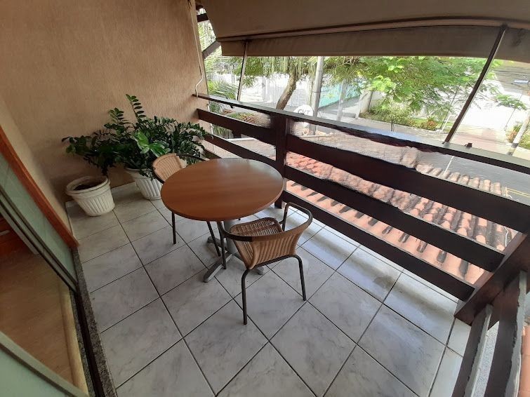 Imagem Casa com 3 Quartos à Venda, 155 m²em Anil - Rio de Janeiro Imagem Casa com 3 Quartos à Venda, 155 m²em Anil - Rio de Janeiro