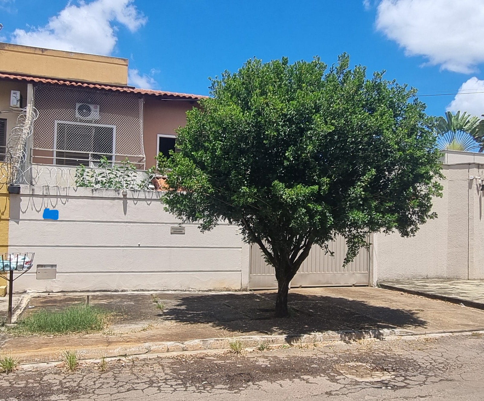 Sobrado com 4 Quartos à Venda, 143 m² em Setor Jaó - Goiânia