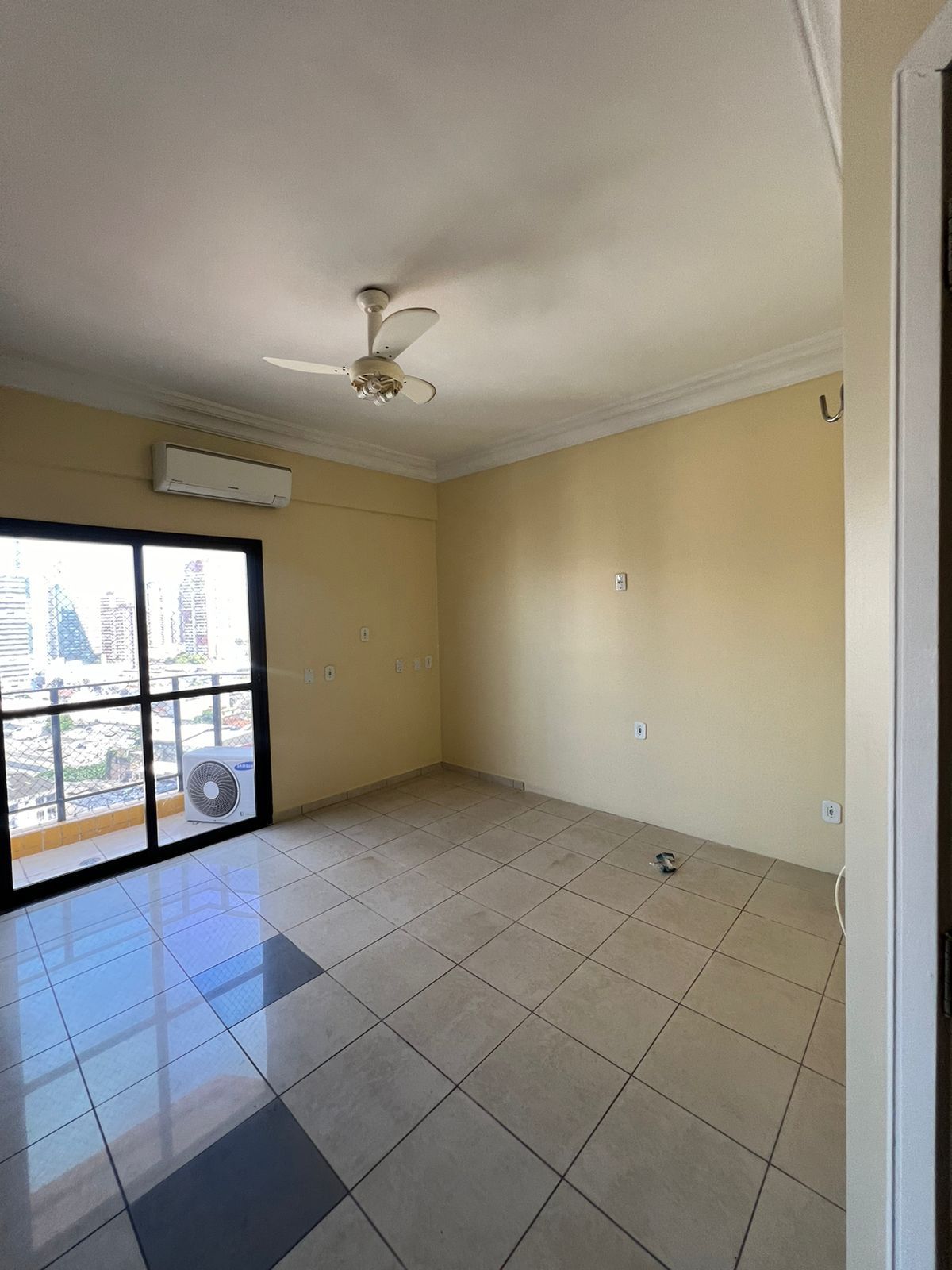 Imagem Apartamento com 3 Quartos à Venda, 150 m²em Umarizal - Belém Imagem Apartamento com 3 Quartos à Venda, 150 m²em Umarizal - Belém
