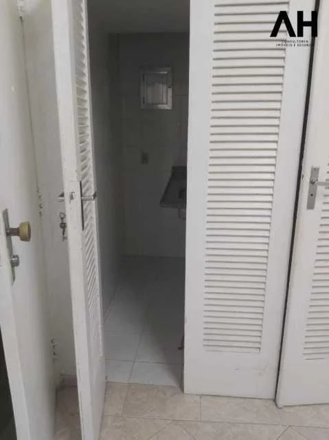 Imagem Sala Comercial à Venda ou Locação, 12 m²em Centro - Niterói Imagem Sala Comercial à Venda ou Locação, 12 m²em Centro - Niterói