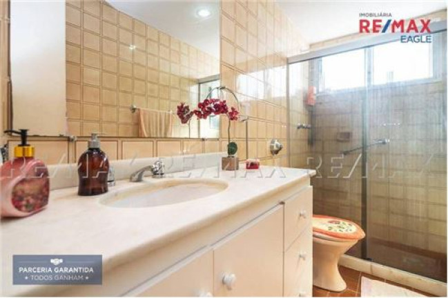 Imagem Apartamento com 2 Quartos à Venda,  em Icaraí - Niterói