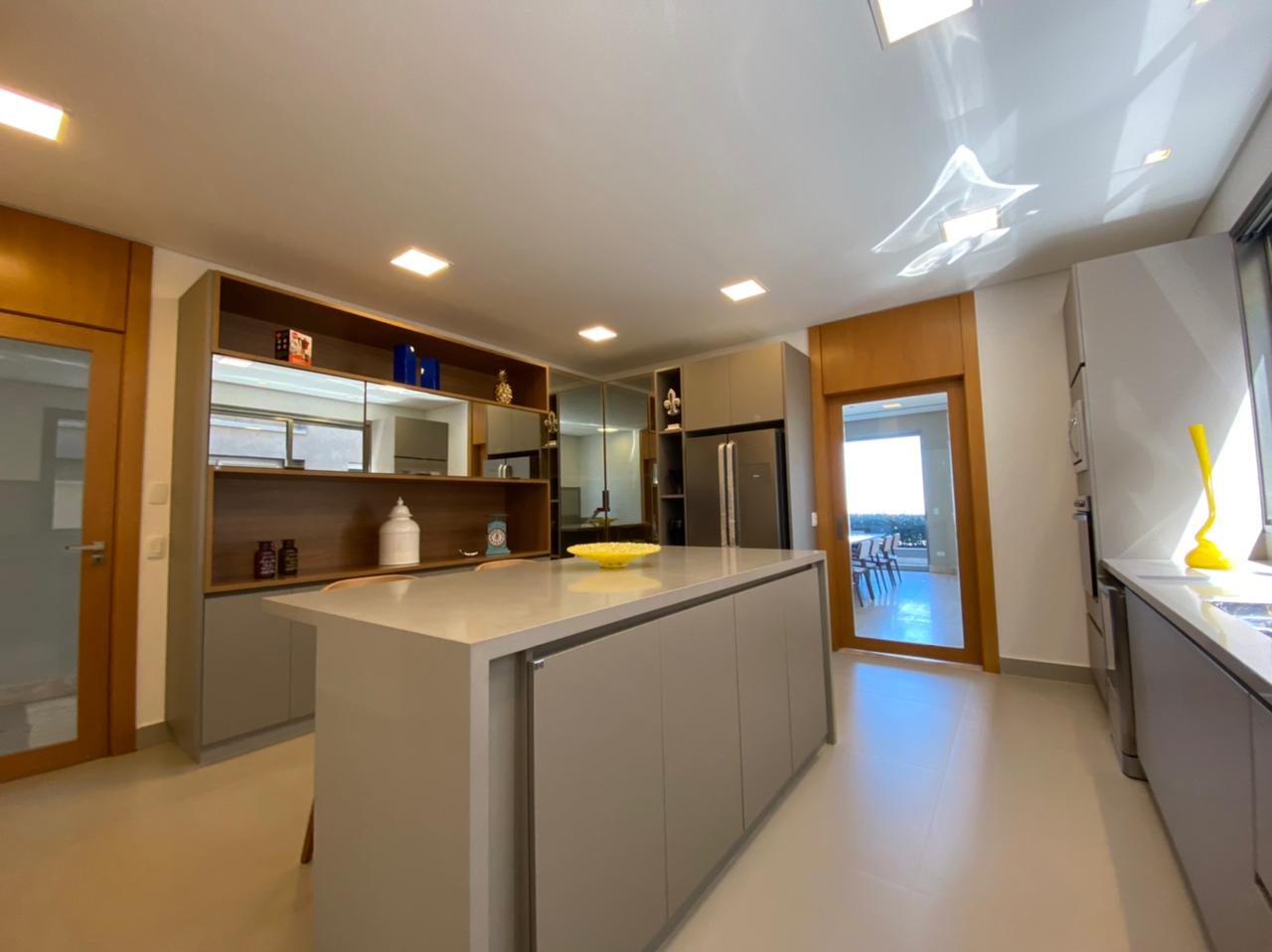 Imagem Casa de Condomínio com 4 Quartos à Venda, 575 m²em Centro Comercial Jubran - Barueri Imagem Casa de Condomínio com 4 Quartos à Venda, 575 m²em Centro Comercial Jubran - Barueri